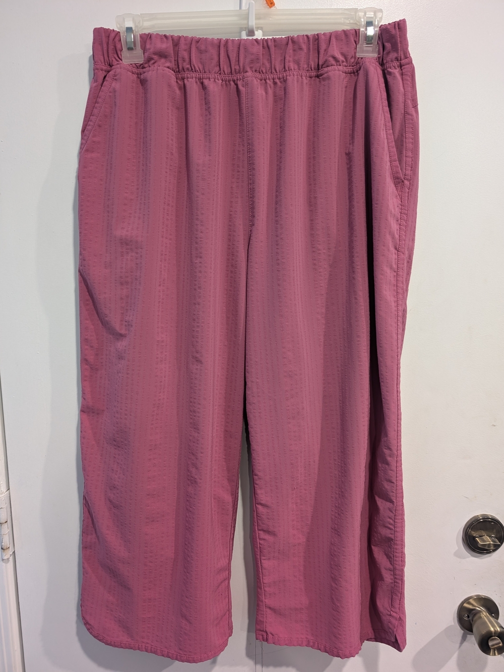 Title Nine Slaycation Wide Leg Cropped Pants Textured Pink Size XL